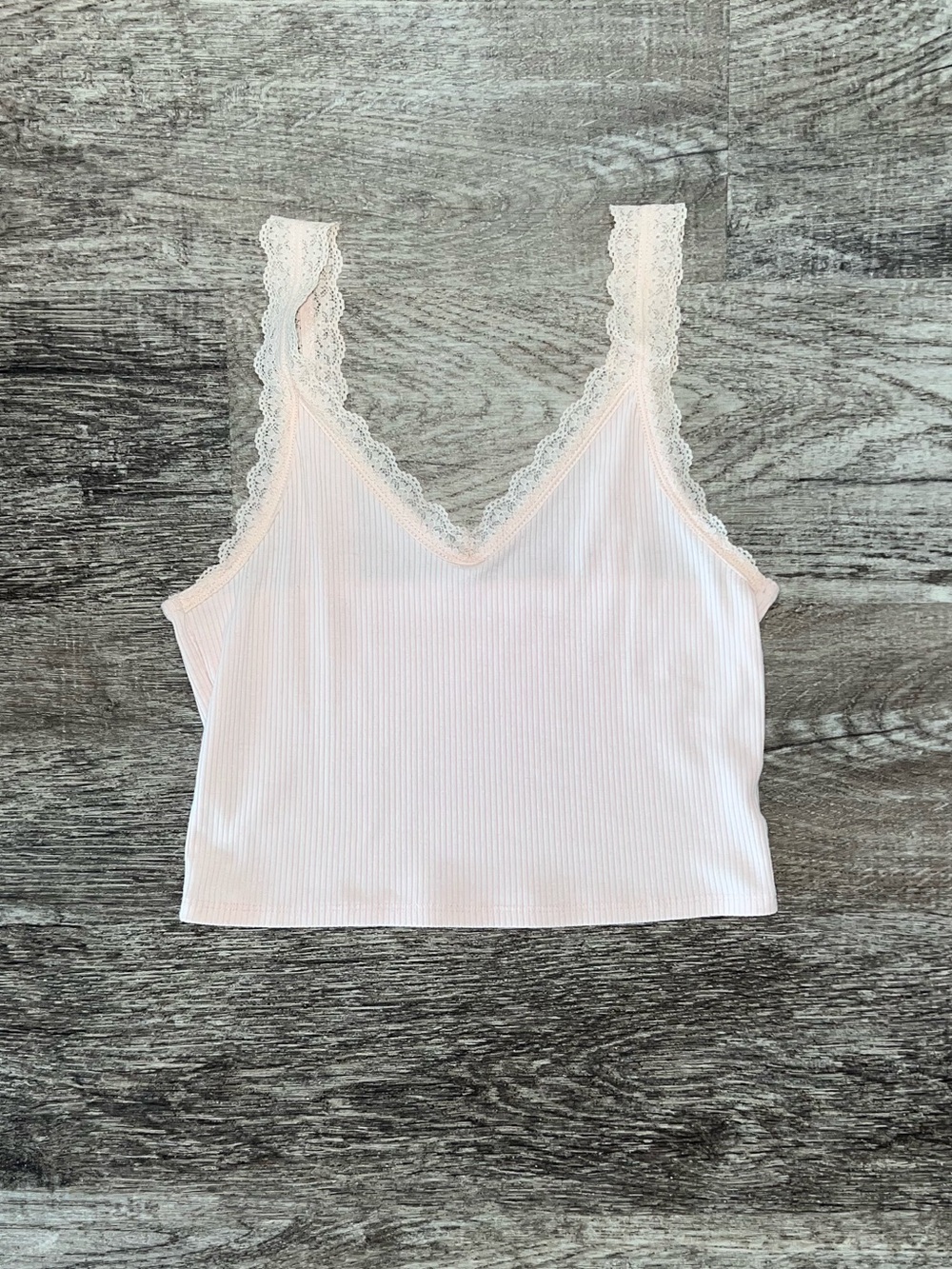 American Eagle Outfitters Light Pink Lace Trim Cropped Tank Top Women’s Medium